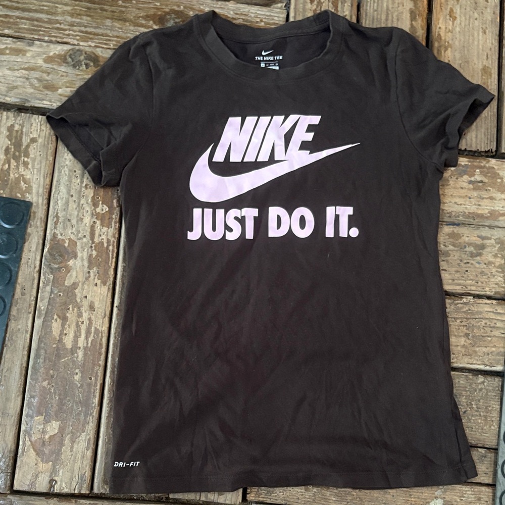 Nike Brown T-Shirt with Light Pink Slogan